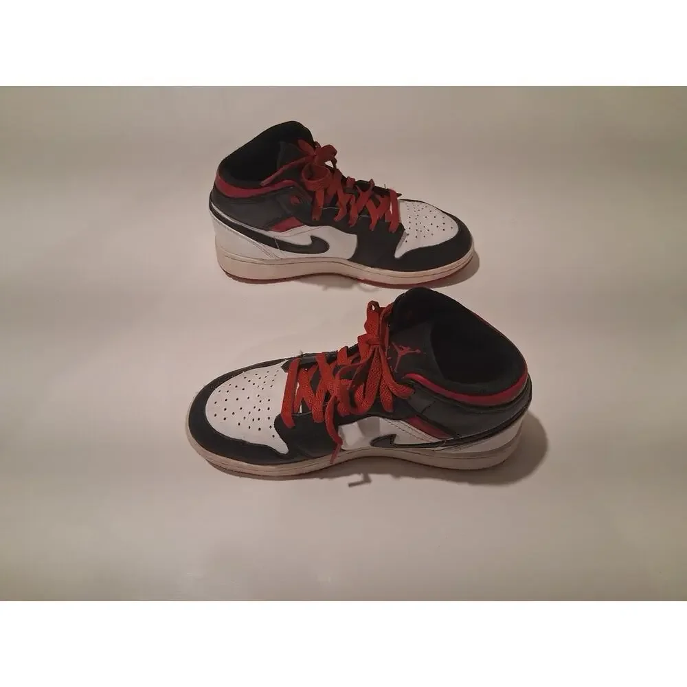 Nike both statement gs